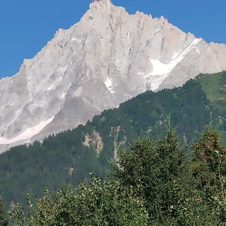 Apartment Beau Dans La Vallee De Chamonix